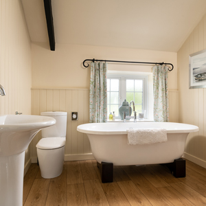 ATHROOM FOR WIDGEON AND PINTAIL with freestanding bath and walk-in shower