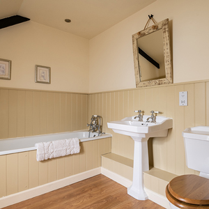 EN-SUITE TO TEAL