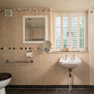 MANDARIN ENSUITE WET SHOWER