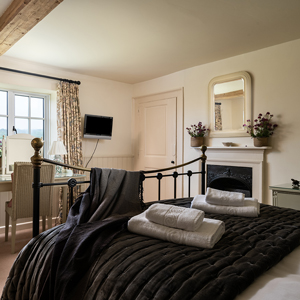 Kingfisher bedroom